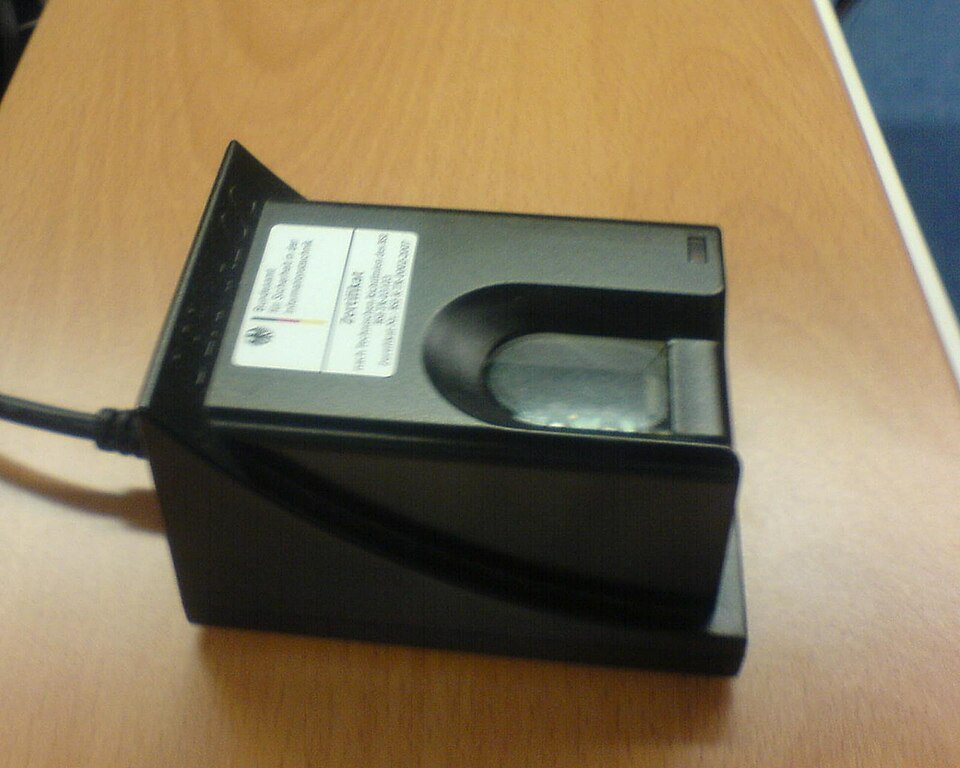 Biometric Access — Fingerprint + Face