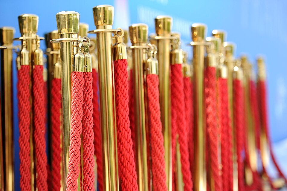 Queue Manager — Velvet Rope