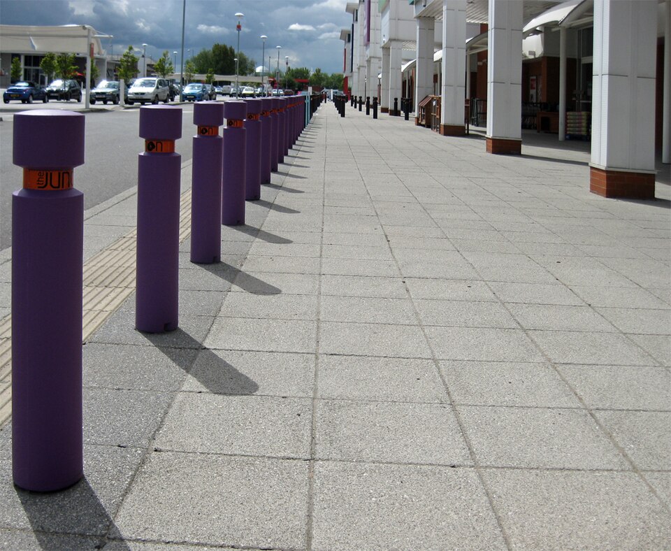 Hydraulic Bollard (Crash-Rated)